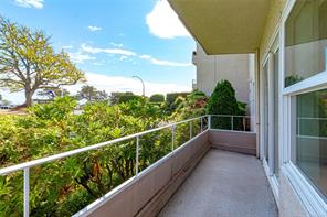 102-1318 Beach Dr — listing photo 20 of 34