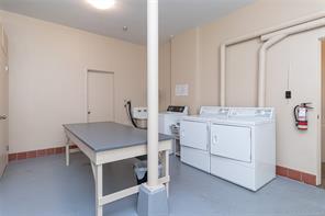 102-1318 Beach Dr — listing photo 23 of 34