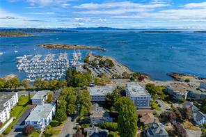 102-1318 Beach Dr — listing photo 33 of 34