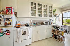 1157 Princess Ave — listing photo 29 of 34