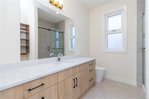701 Madrona Pl — listing photo 23 of 43