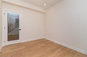 701 Madrona Pl — listing photo 28 of 43