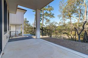 701 Madrona Pl — listing photo 32 of 43
