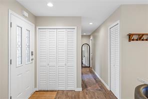 1564 Hurford Ave — listing photo 19 of 38