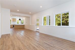 7421 Westholme Rd — listing photo 14 of 50