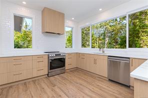 7421 Westholme Rd — listing photo 19 of 50