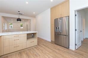 7421 Westholme Rd — listing photo 22 of 50
