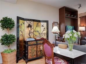 221-1400 Lynburne Pl — listing photo 14 of 35