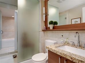 221-1400 Lynburne Pl — listing photo 19 of 35