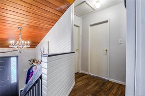 525 Muchalat Crt — listing photo 19 of 52
