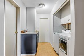 525 Muchalat Crt — listing photo 27 of 52