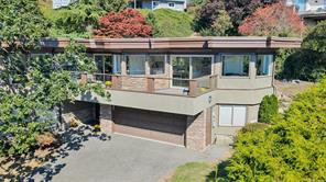 874 Kentwood Lane, Saanich