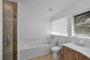874 Kentwood Lane — listing photo 18 of 56