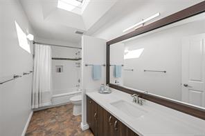 874 Kentwood Lane — listing photo 24 of 56