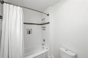 874 Kentwood Lane — listing photo 25 of 56