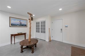 874 Kentwood Lane — listing photo 34 of 56
