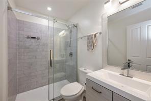 874 Kentwood Lane — listing photo 35 of 56