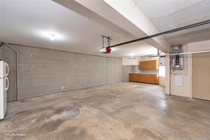 874 Kentwood Lane — listing photo 40 of 56