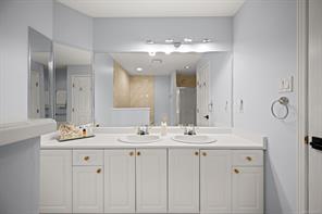 202-2275 Comox Ave — listing photo 17 of 30