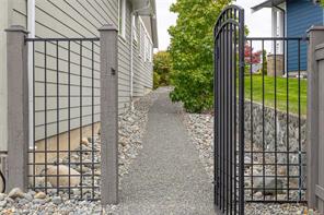 2565 Faulkner Pl — listing photo 48 of 64