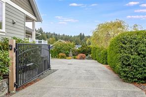 2565 Faulkner Pl — listing photo 49 of 64