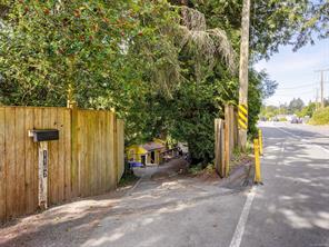 1167 Goldstream Ave — listing photo 32 of 37