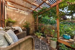 A-2775 Rosebank Rd — listing photo 24 of 28