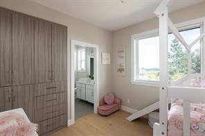 1414 Grand Forest Close — listing photo 22 of 32