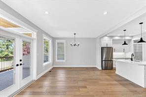 2978 Kingsway Ave — listing photo 22 of 90
