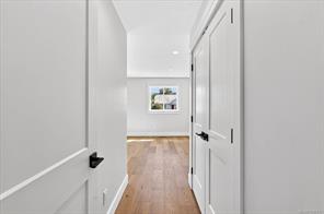 2978 Kingsway Ave — listing photo 53 of 90
