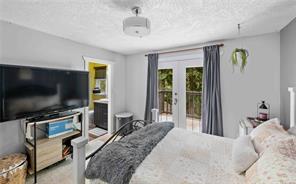 3271 Thain Rd — listing photo 16 of 40