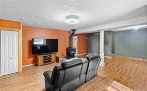 3271 Thain Rd — listing photo 22 of 40