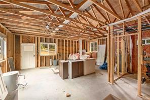 3271 Thain Rd — listing photo 35 of 40