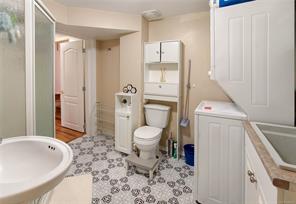 8-3060 Harriet Rd — listing photo 14 of 38