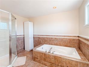 8-3060 Harriet Rd — listing photo 27 of 38