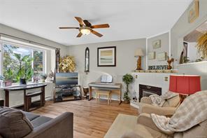 1675 Noel Ave — listing photo 15 of 61