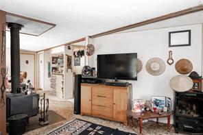 64 Seabreeze Dr — listing photo 16 of 46