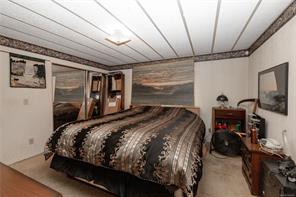 64 Seabreeze Dr — listing photo 23 of 46