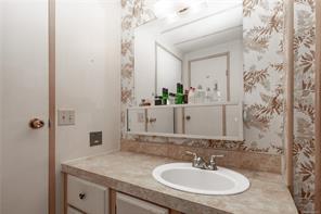 64 Seabreeze Dr — listing photo 25 of 46