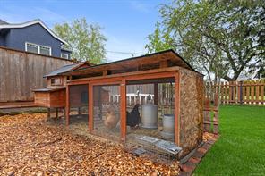886 Maddison St — listing photo 48 of 49