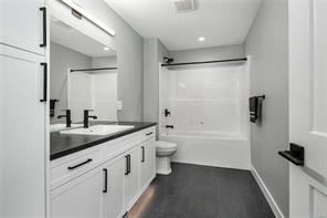 3811 Woodland Dr — listing photo 27 of 55