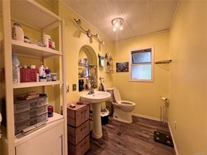 11-6225 Lugrin Rd — listing photo 14 of 23