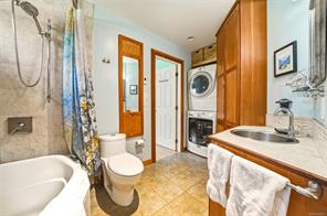 8750 West Coast Rd — listing photo 27 of 75