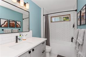 3260 Fairway Cres — listing photo 15 of 39