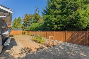 3260 Fairway Cres — listing photo 34 of 39
