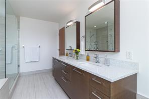 1518 Shorncliffe Rd — listing photo 23 of 99