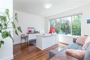 1518 Shorncliffe Rd — listing photo 28 of 99