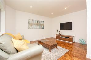 1518 Shorncliffe Rd — listing photo 45 of 99
