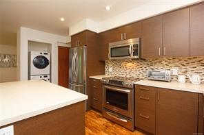 1518 Shorncliffe Rd — listing photo 53 of 99