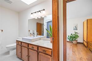 1876 Wessex Rd — listing photo 26 of 69
